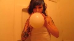 Tinie Inked Looner Chick Tries To Pop Balloons In The Shower