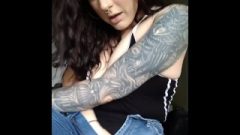Perfect Tatted Girlfriend Welcomes You Home With Her Cunt